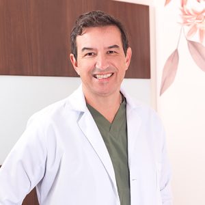 Foto de disertante Dr. José Enrique Sanin