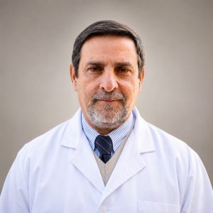 Foto de disertante Dr. Luis Medina Ruiz